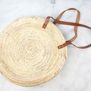 GlobeIn Handmade Round Straw Moroccan Bag